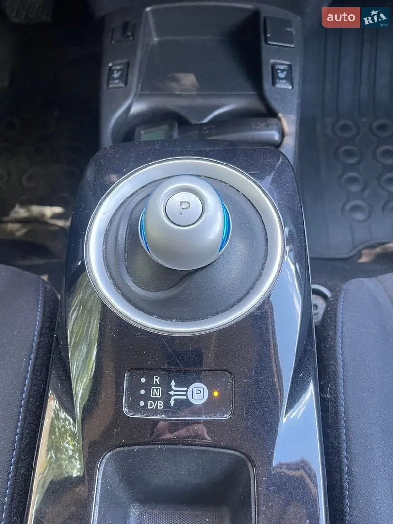 2015 Nissan Leaf - мініатюра 30