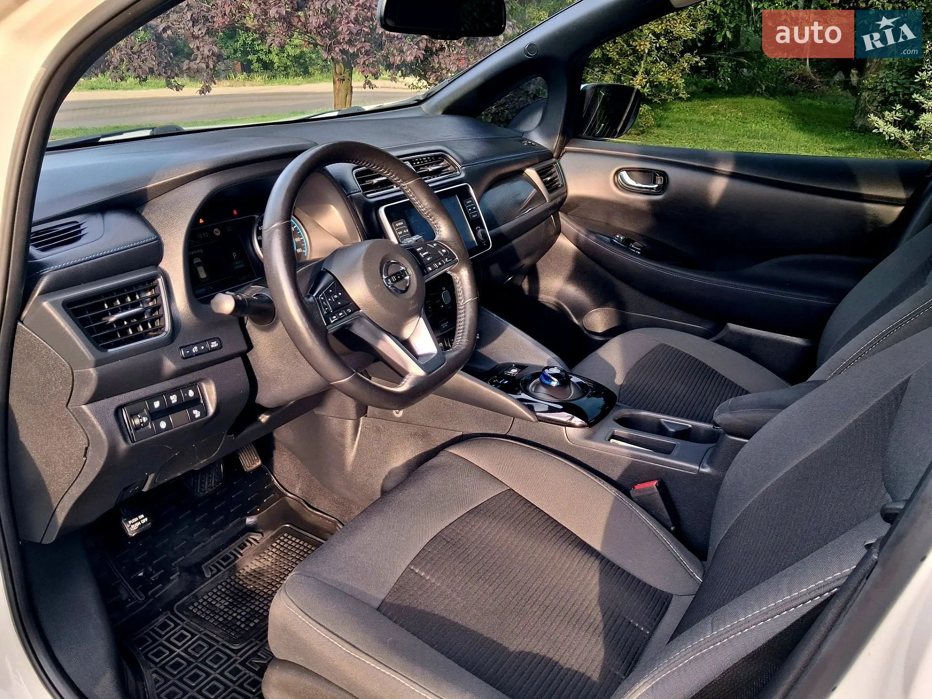 2020 Nissan Leaf - мініатюра 17