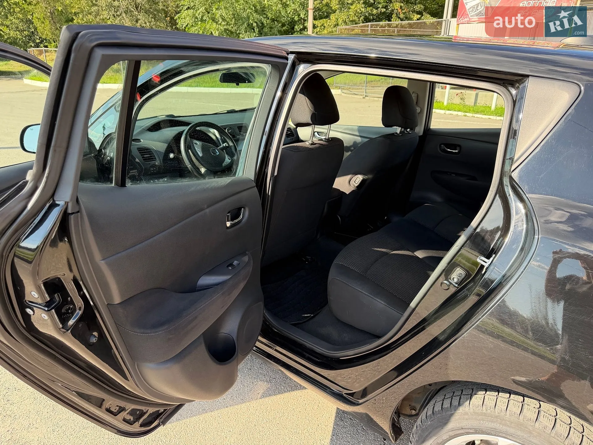 2015 Nissan Leaf - мініатюра 12