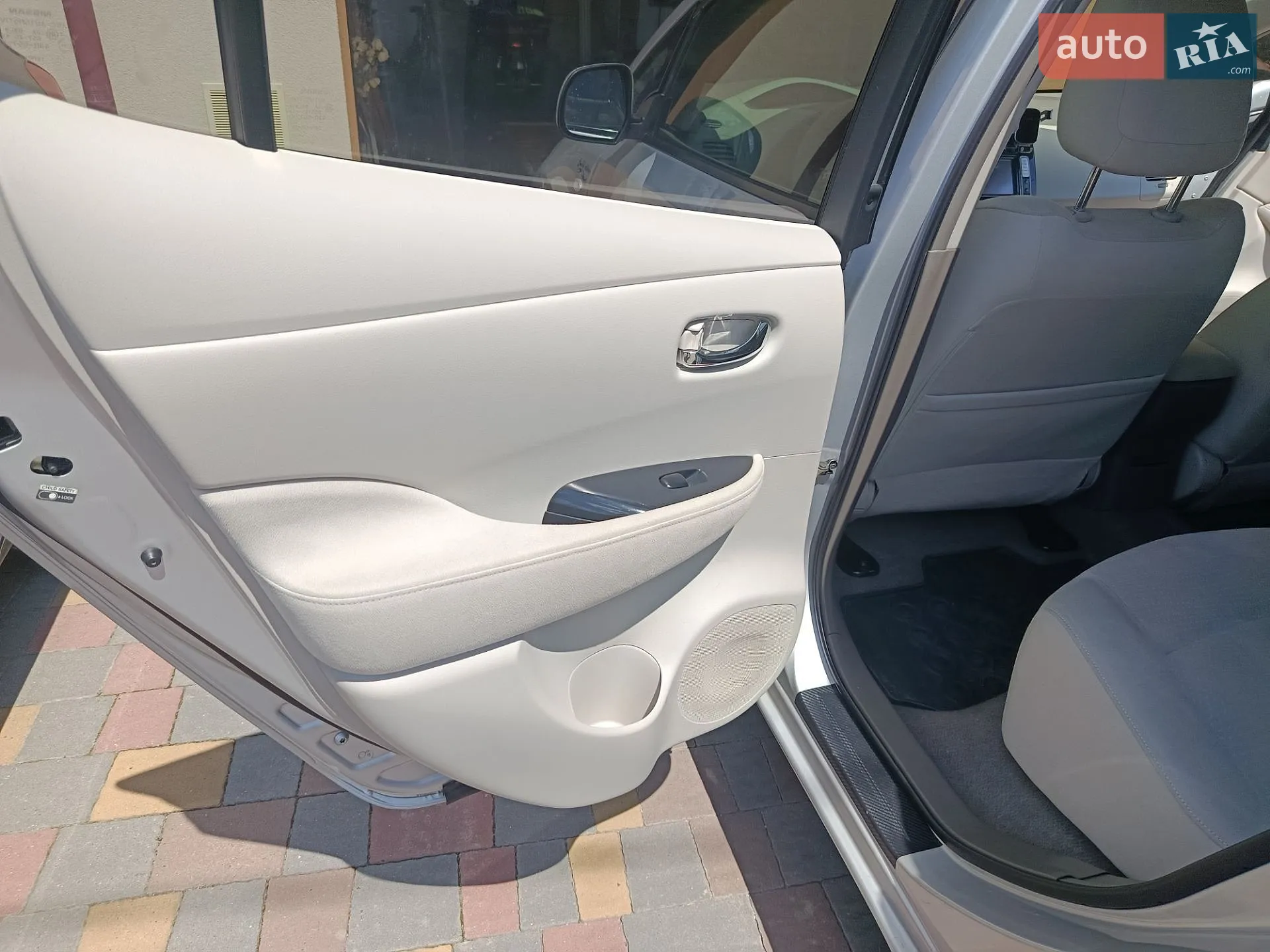 2012 Nissan Leaf - мініатюра 14
