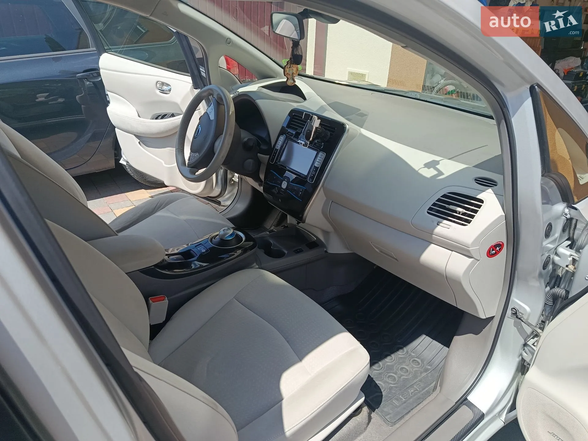 2012 Nissan Leaf - мініатюра 19