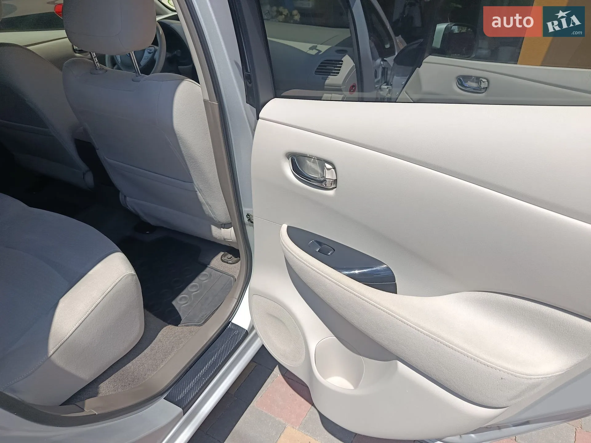 2012 Nissan Leaf - мініатюра 15
