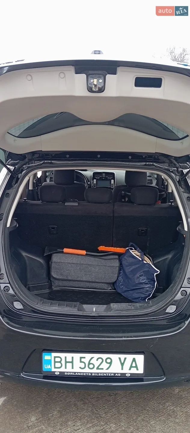 2015 Nissan Leaf - мініатюра 5