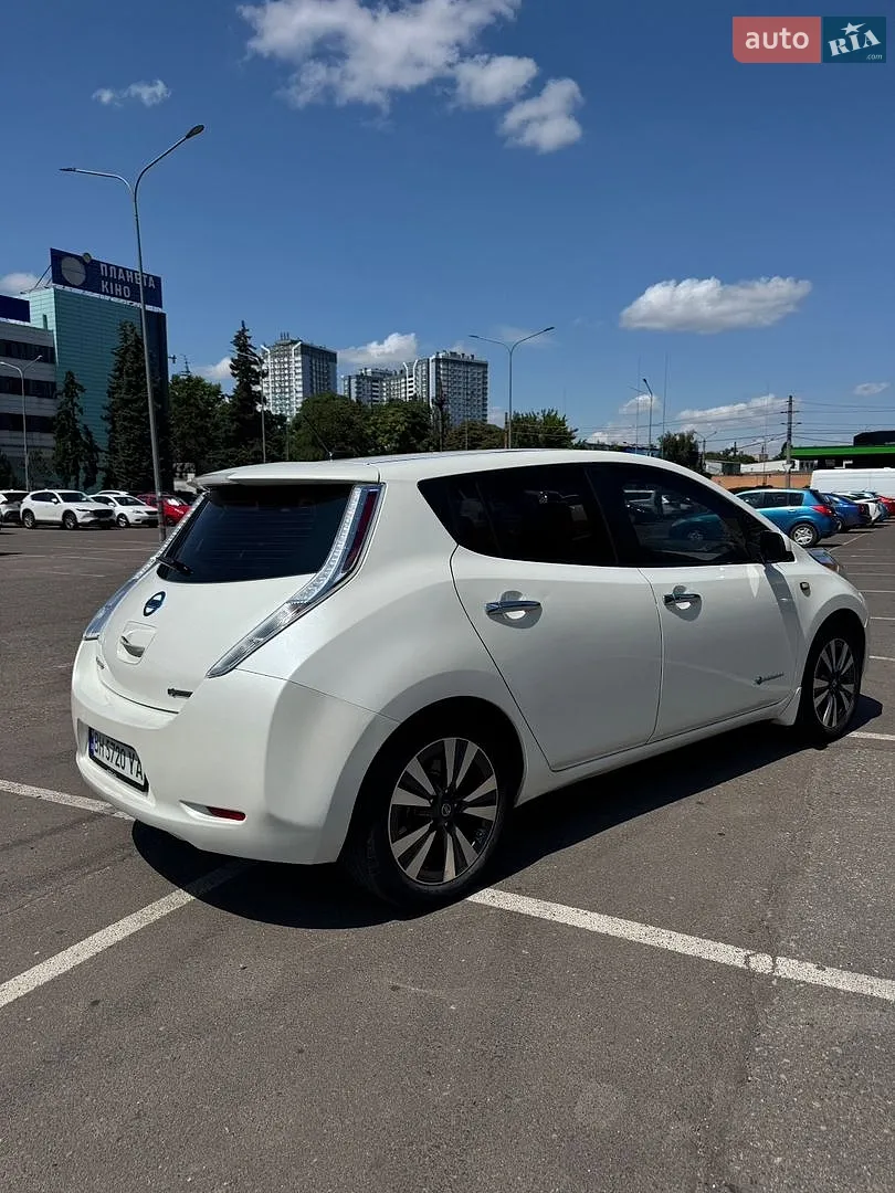 2016 Nissan Leaf - мініатюра 6