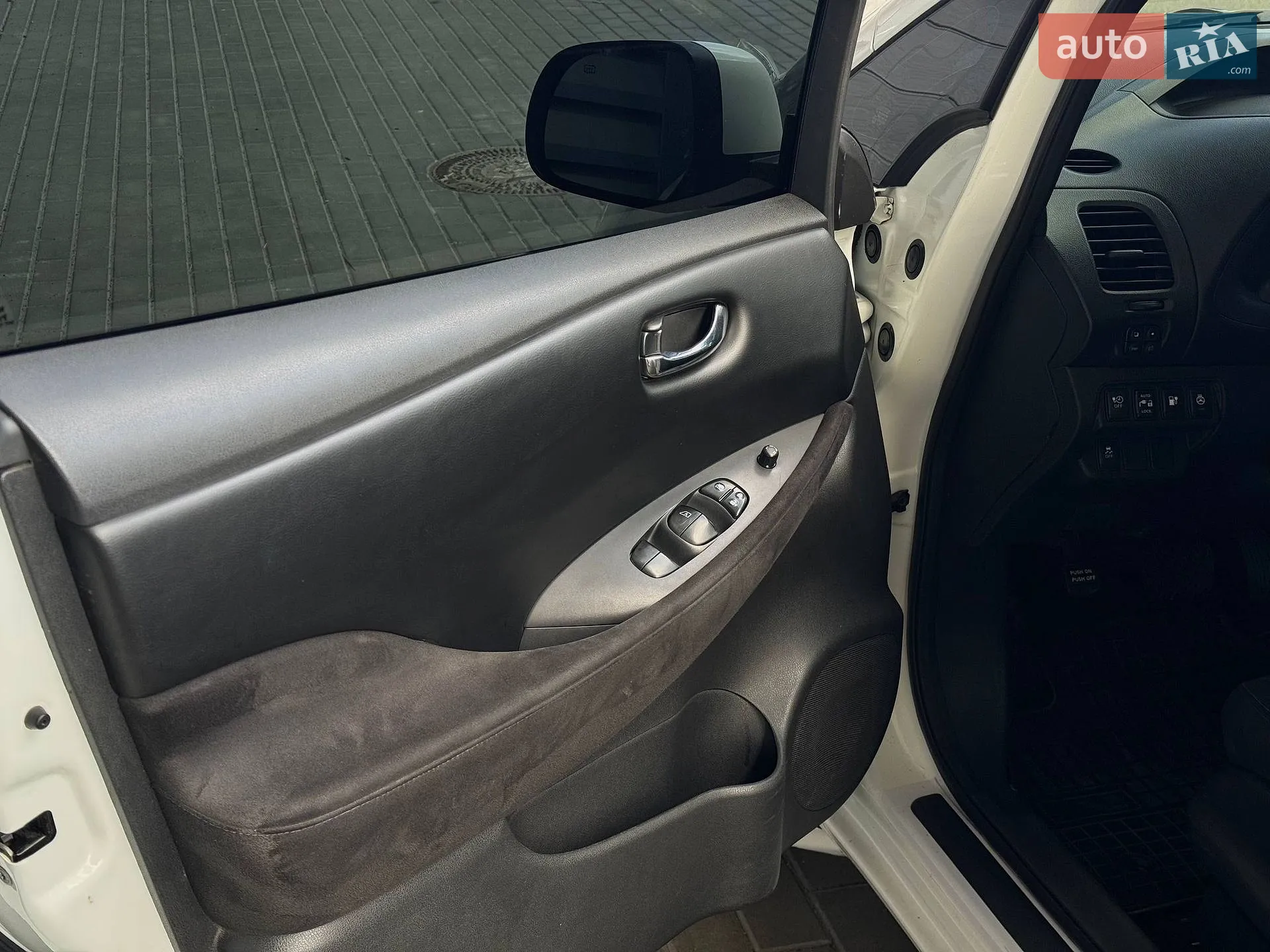 2013 Nissan Leaf - мініатюра 6