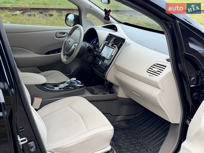 Хетчбек Nissan Leaf 2012 в Бердичеві фото 8 Хетчбек Nissan Leaf 2012 в Бердичеві