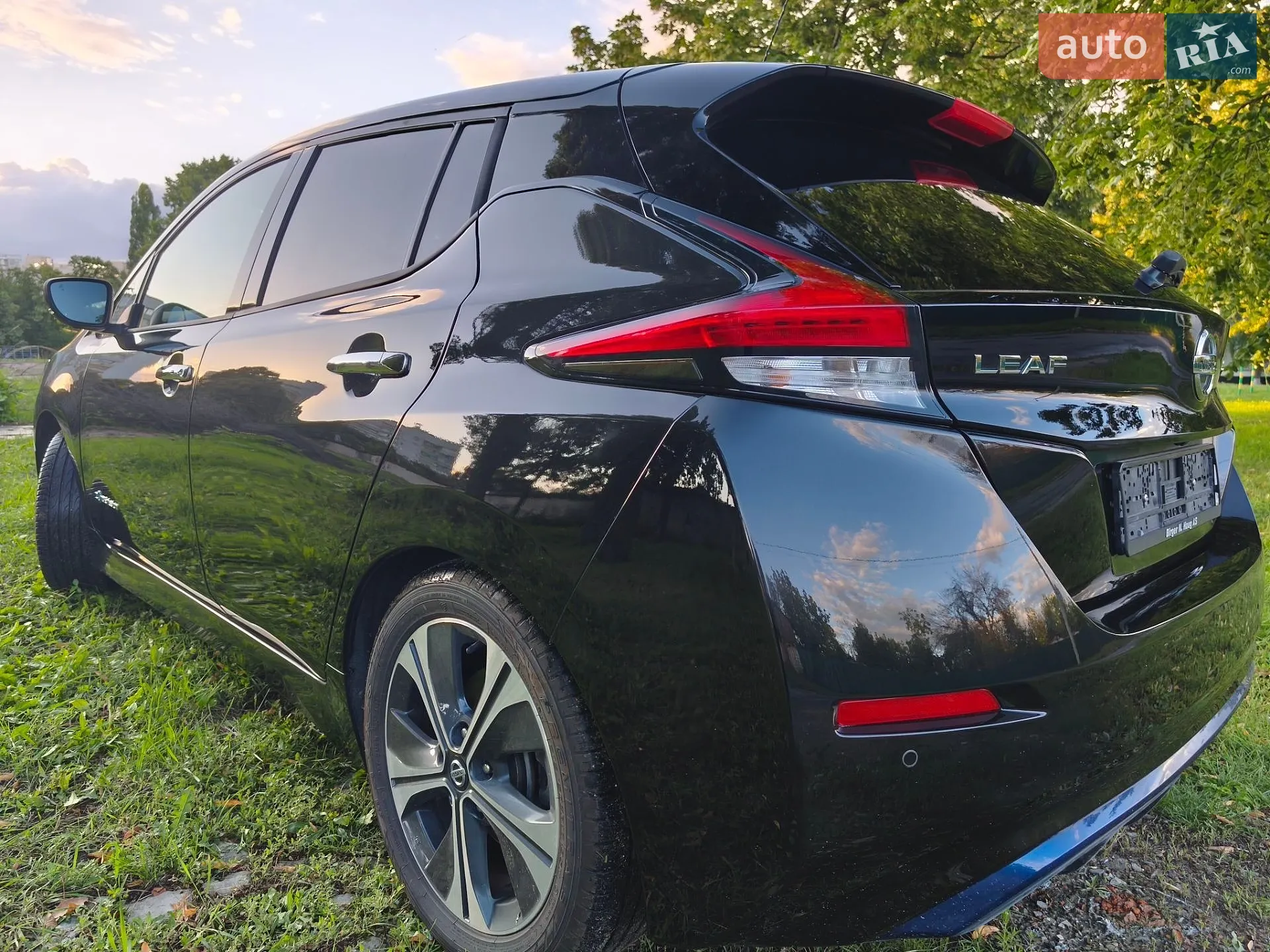 2018 Nissan Leaf - мініатюра 10