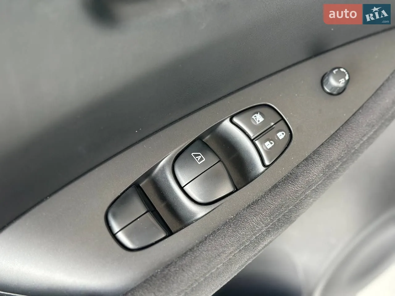 2016 Nissan Leaf - мініатюра 12