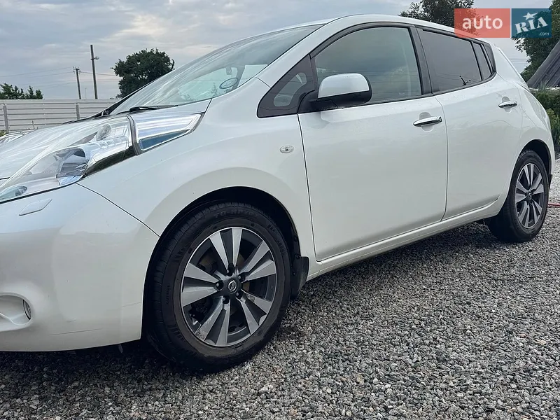 Nissan Leaf 2016