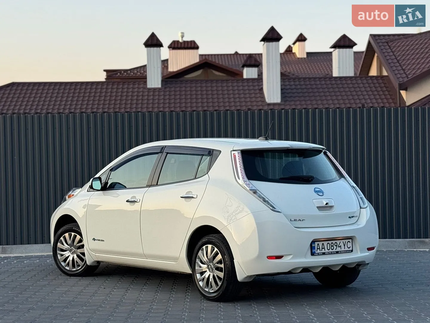 2016 Nissan Leaf - мініатюра 3