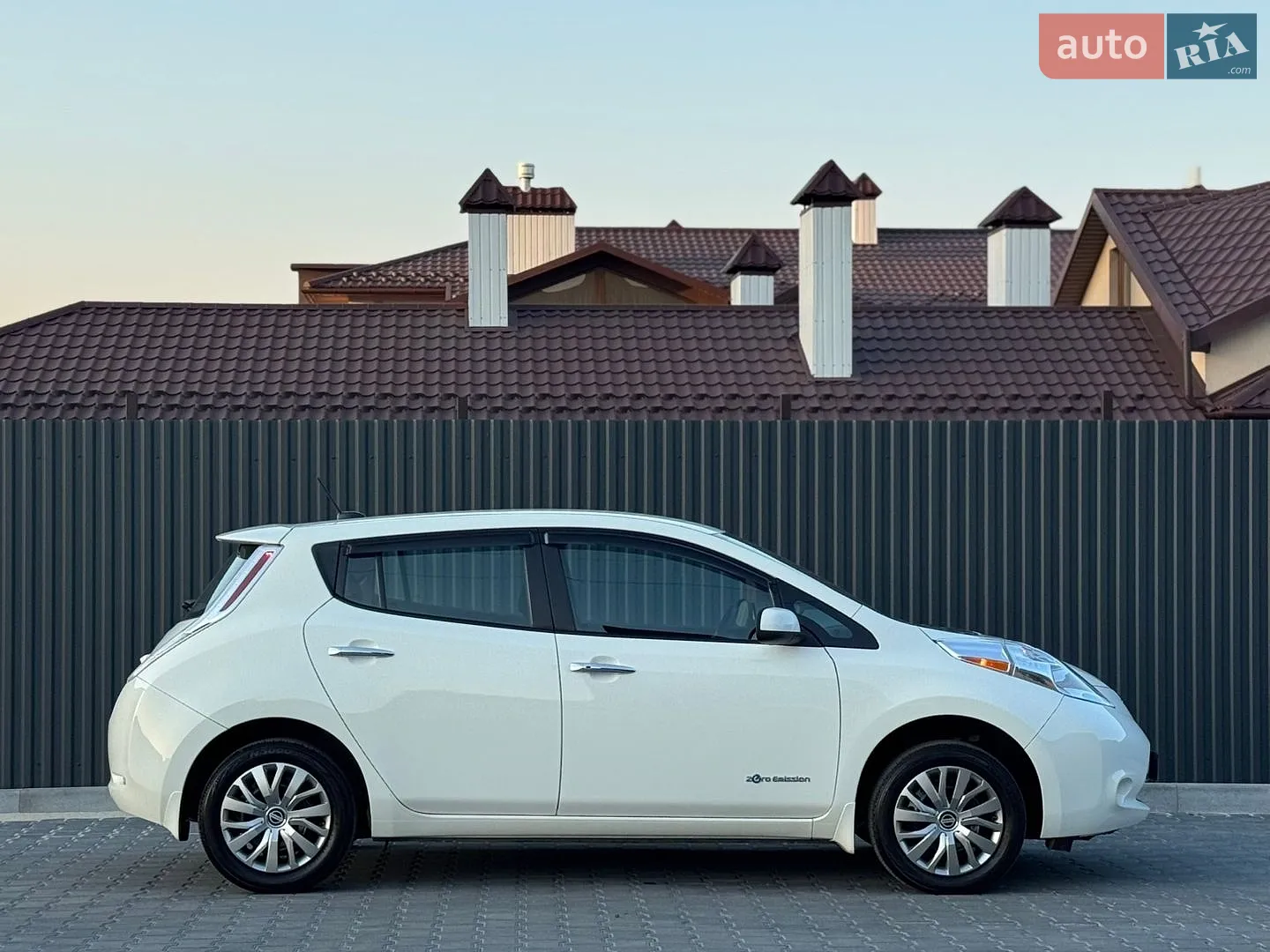 2016 Nissan Leaf - мініатюра 13