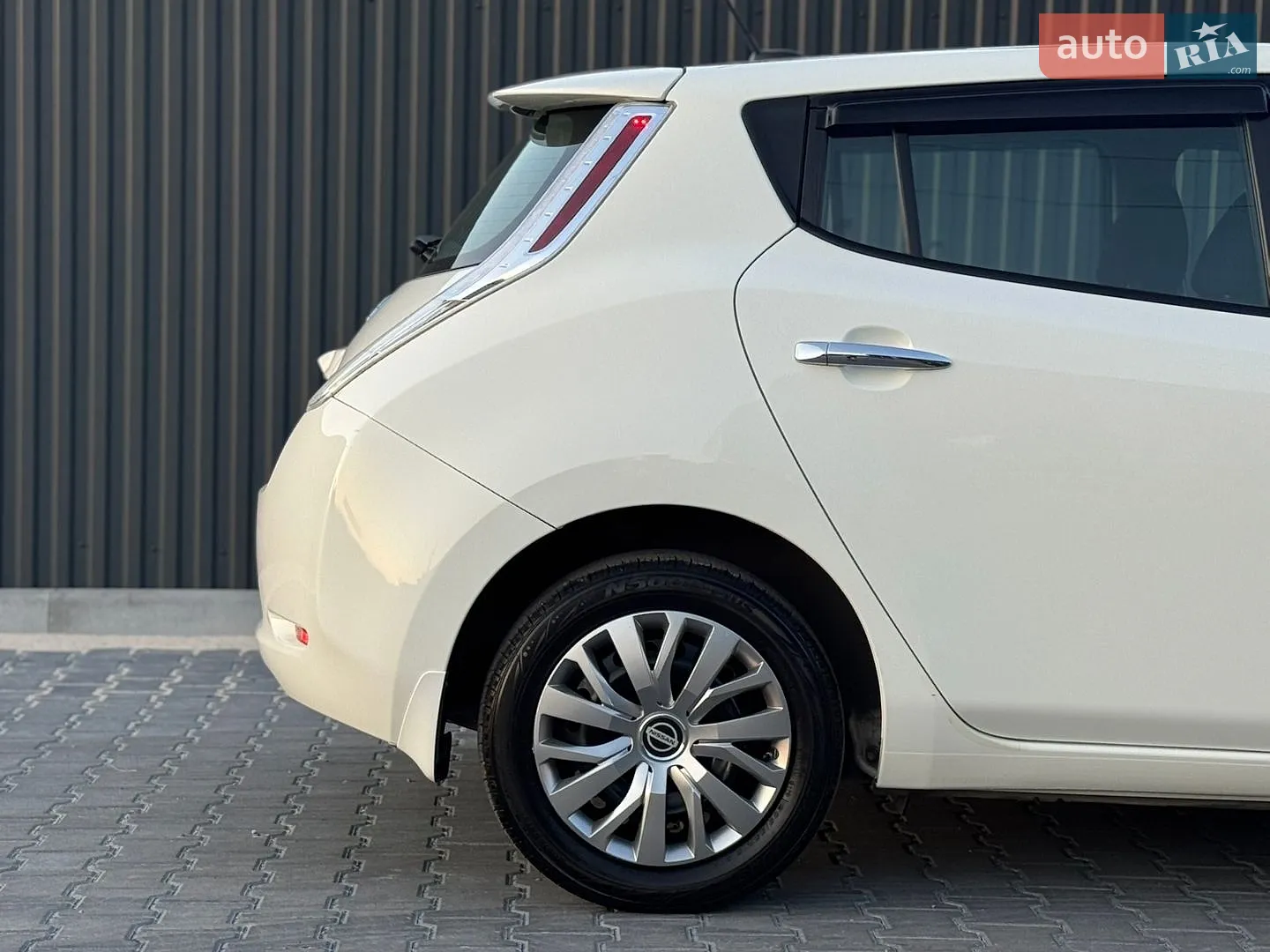 2016 Nissan Leaf - мініатюра 14