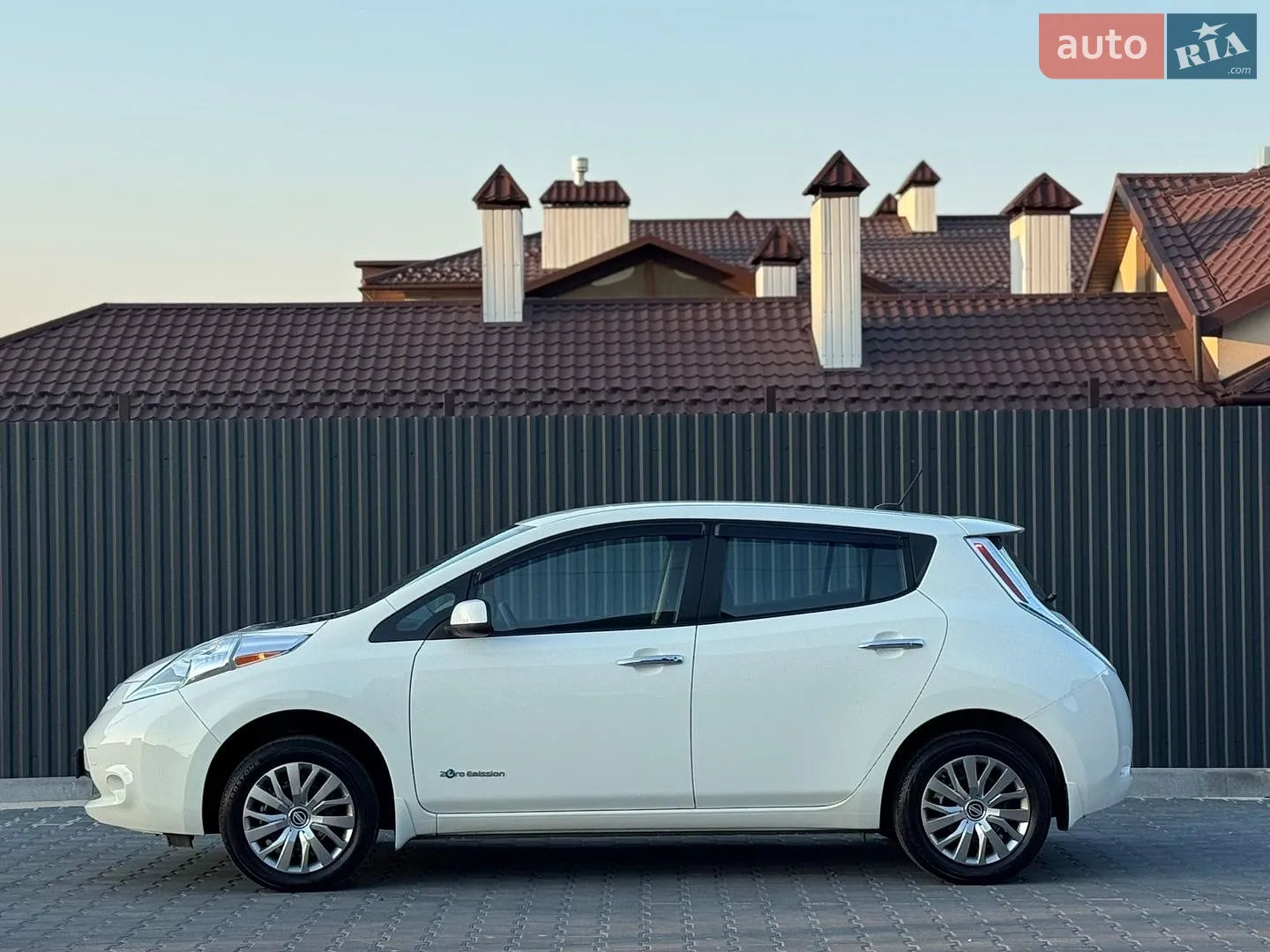 2016 Nissan Leaf - мініатюра 28