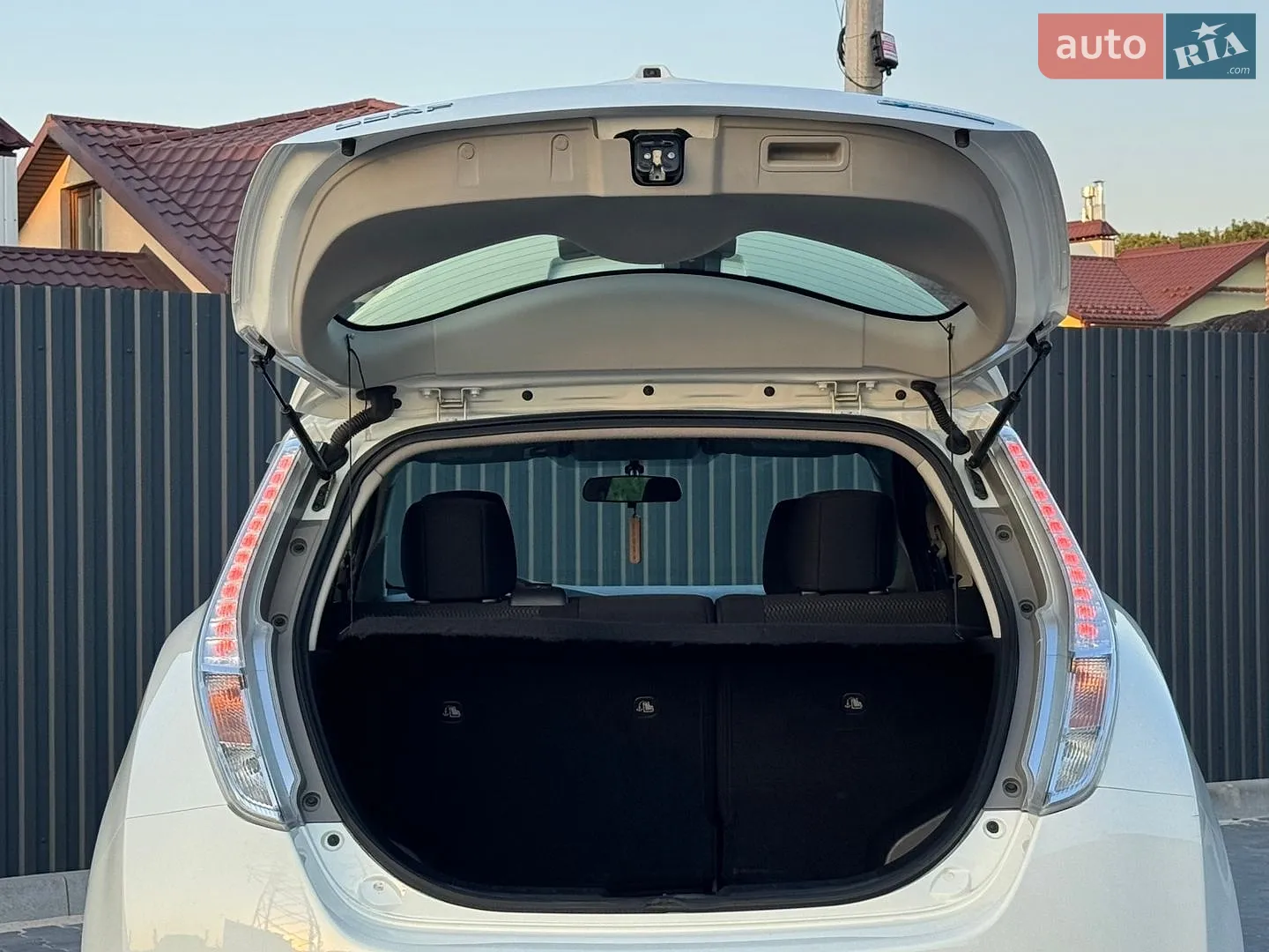 2016 Nissan Leaf - мініатюра 37