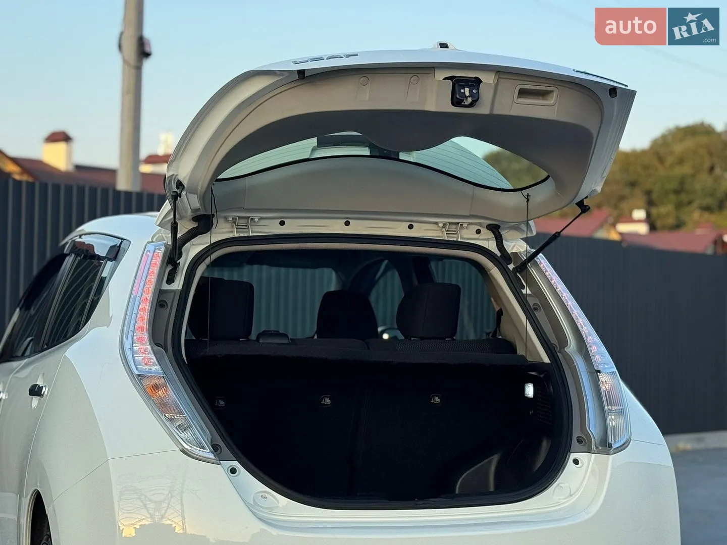 2016 Nissan Leaf - мініатюра 38