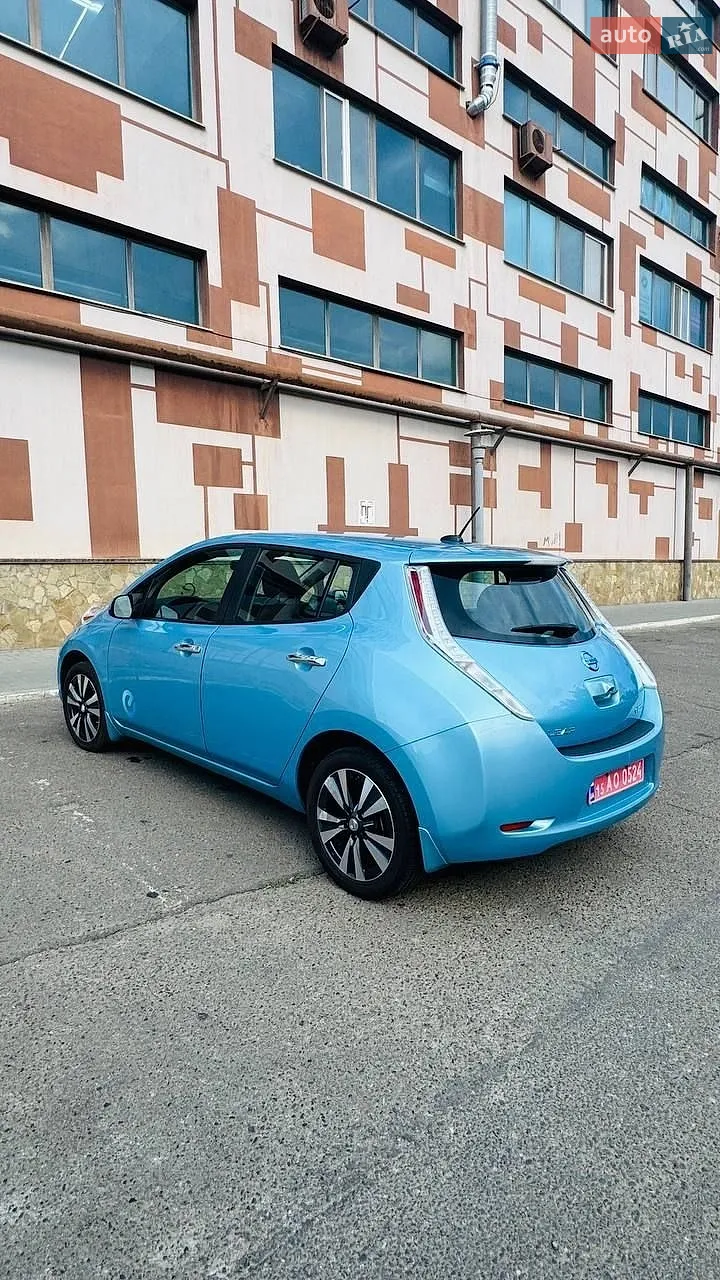 2015 Nissan Leaf - мініатюра 3