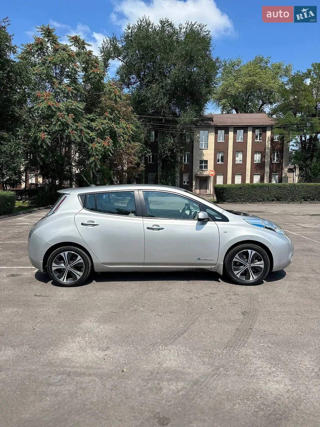 2017 Nissan Leaf - мініатюра 3
