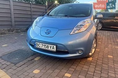Хэтчбек Nissan Leaf 2012 в Ивано-Франково