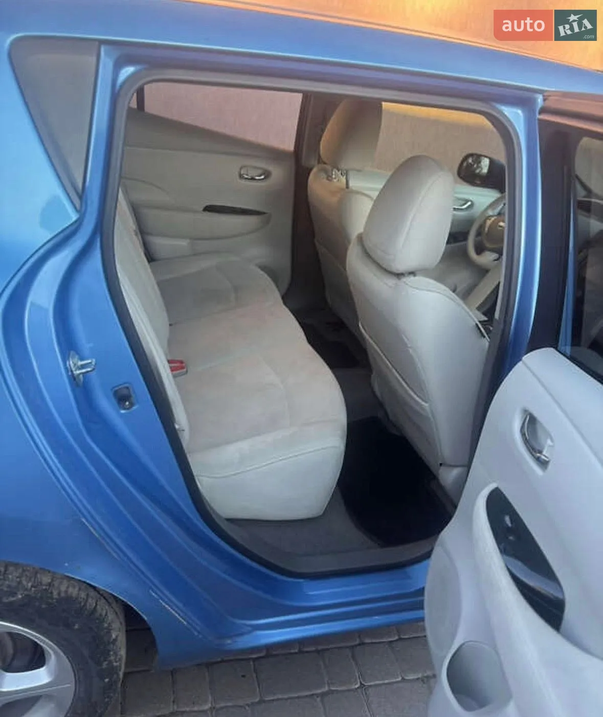 2012 Nissan Leaf - мініатюра 8