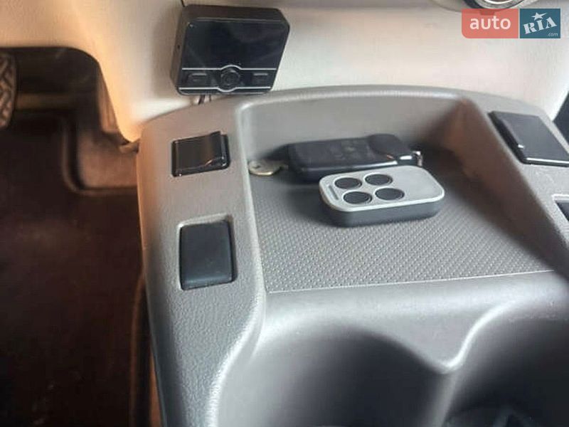 Хэтчбек Nissan Leaf 2012 в Ивано-Франково