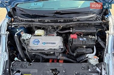 Хэтчбек Nissan Leaf 2012 в Ивано-Франково