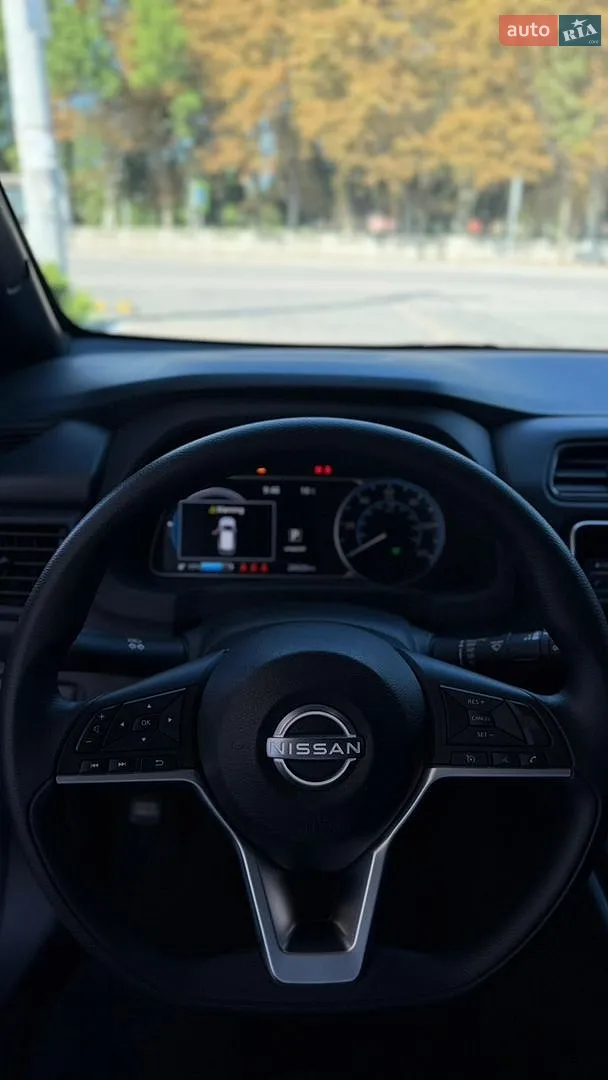 2023 Nissan Leaf - мініатюра 18