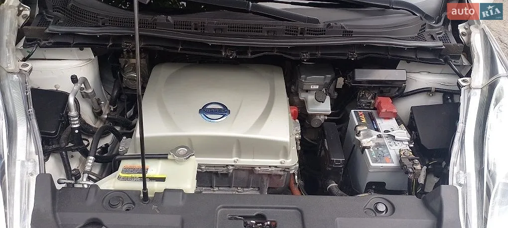 2014 Nissan Leaf - мініатюра 2
