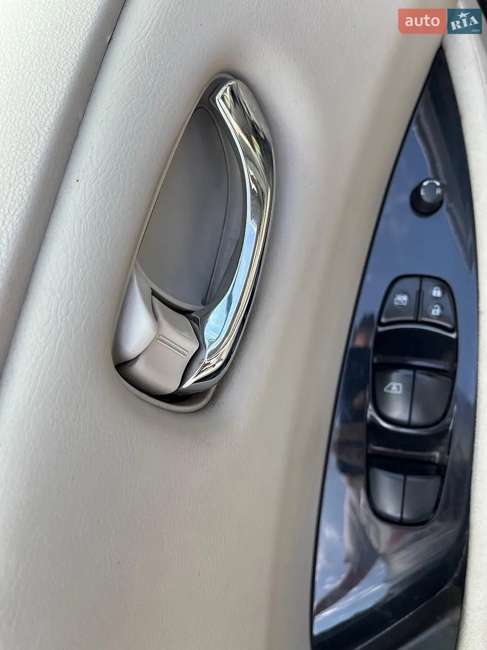 2012 Nissan Leaf - мініатюра 10