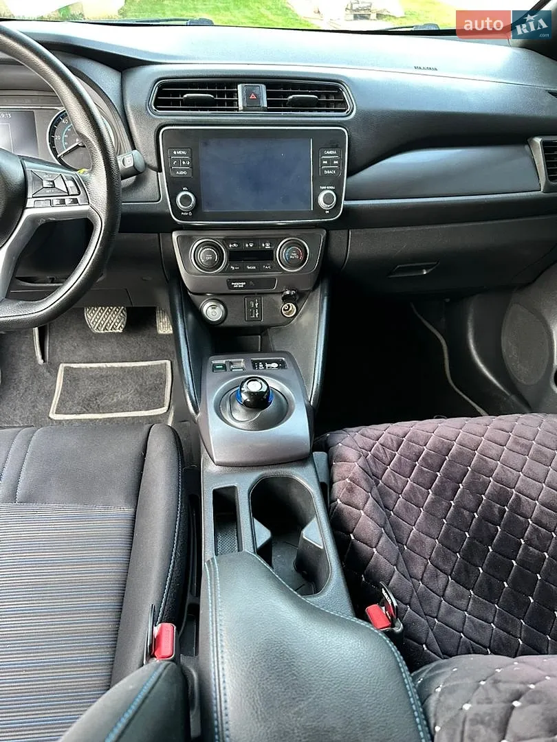 2022 Nissan Leaf - мініатюра 11