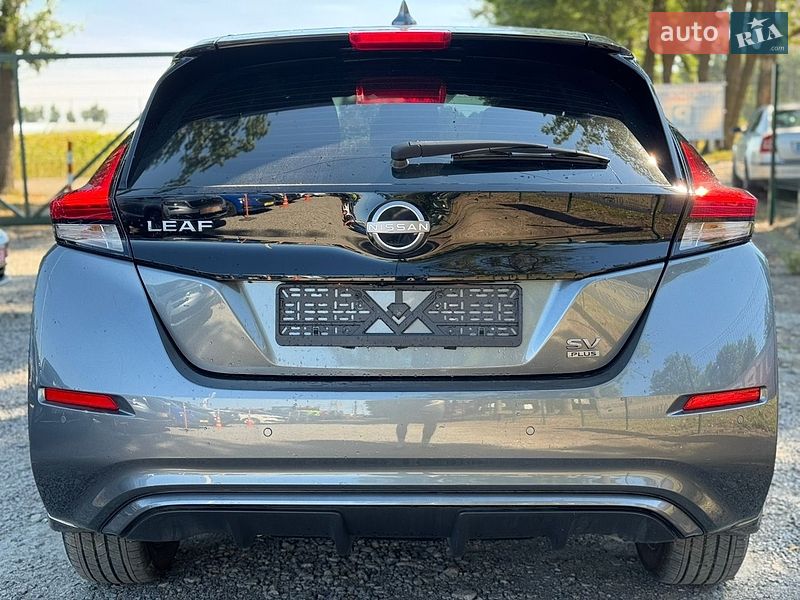 Хэтчбек Nissan Leaf 2024 в Умани