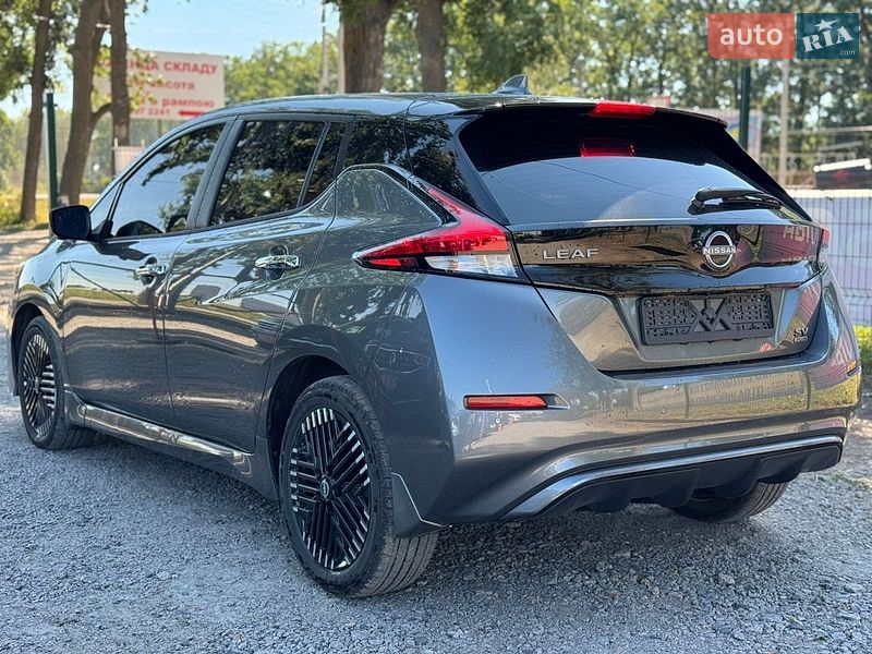 Хэтчбек Nissan Leaf 2024 в Умани