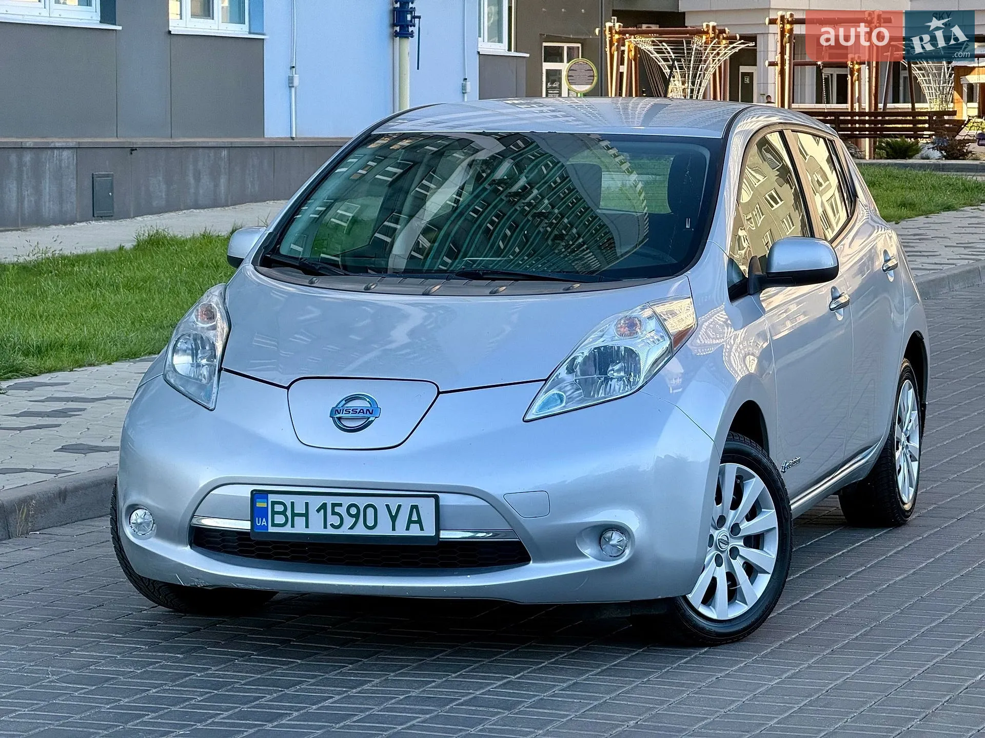 2016 Nissan Leaf - мініатюра 11