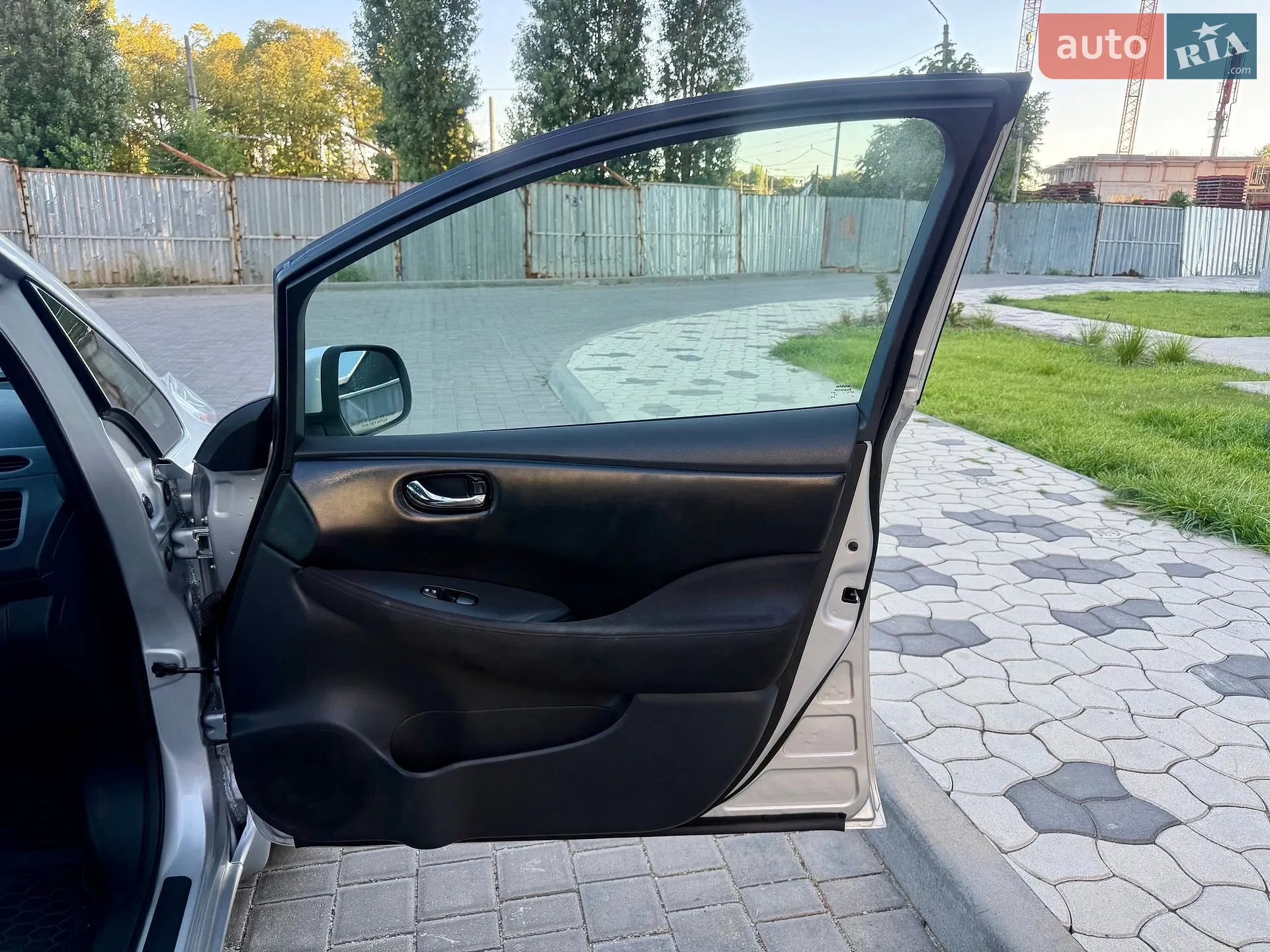 2016 Nissan Leaf - мініатюра 37