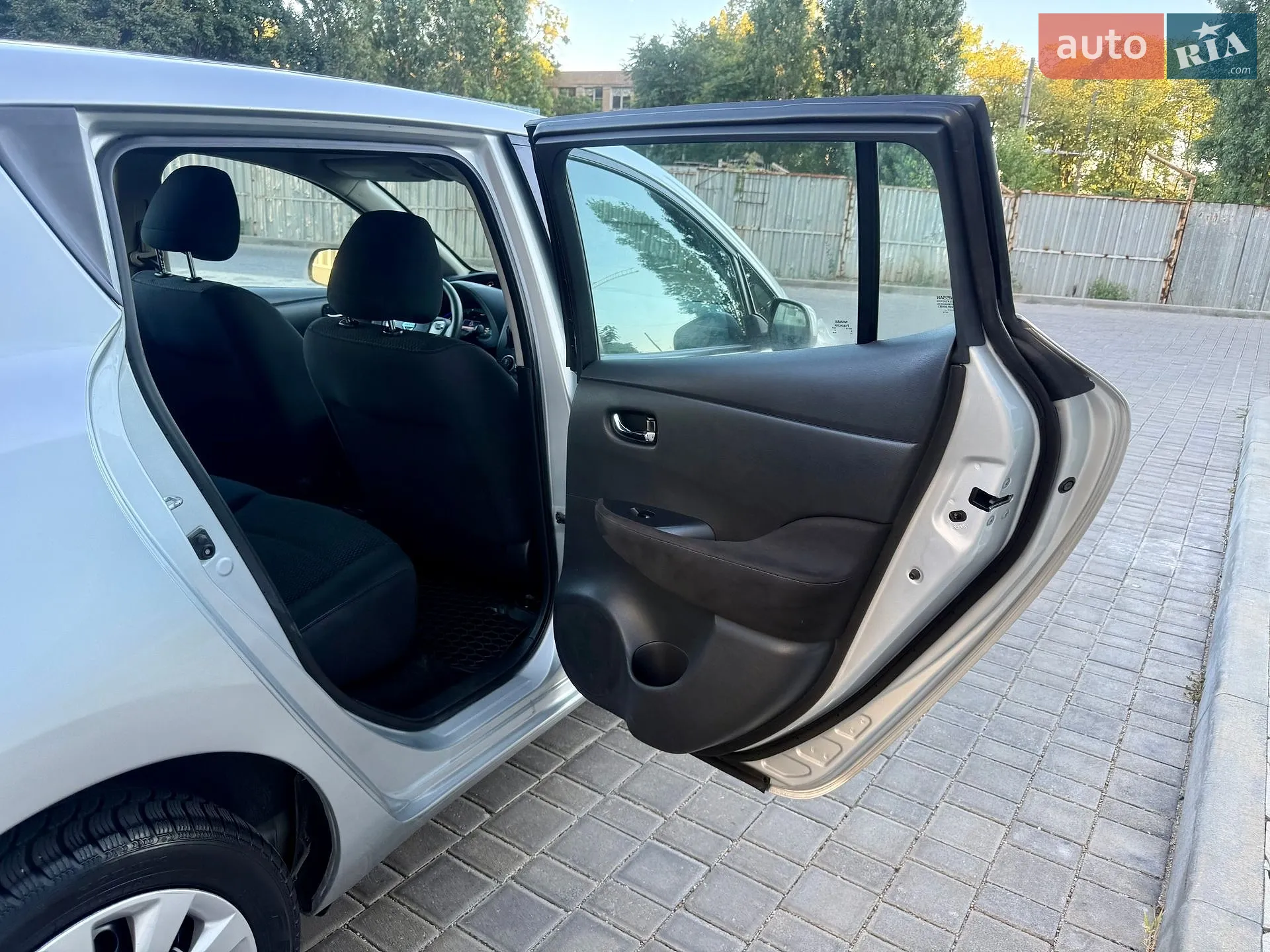 2016 Nissan Leaf - мініатюра 46