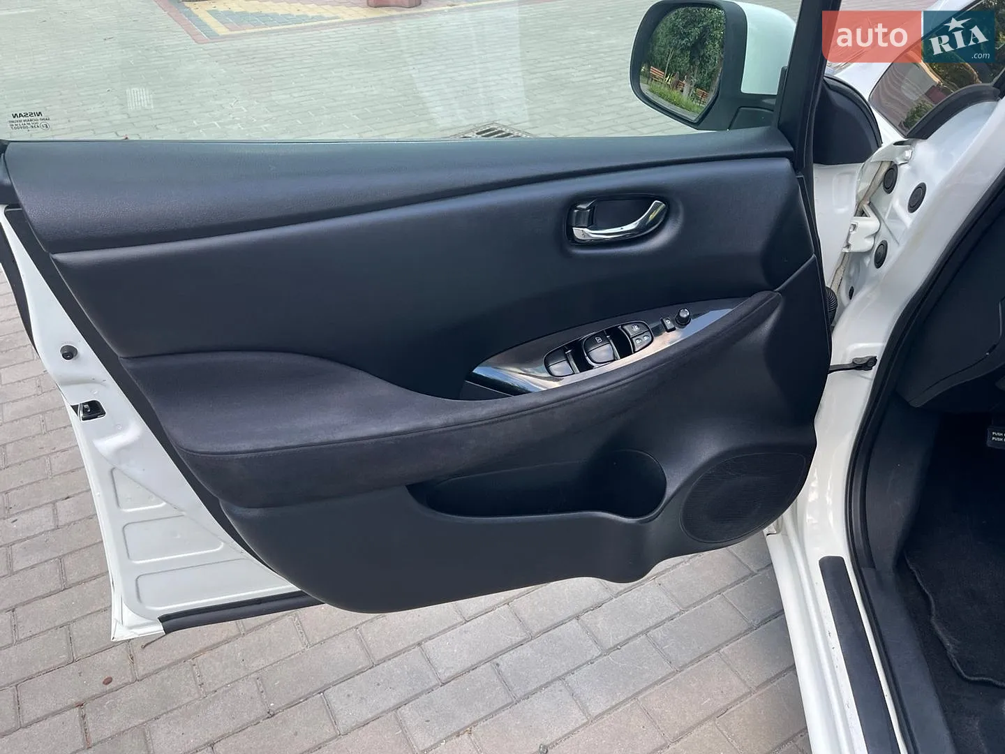 2014 Nissan Leaf - мініатюра 11