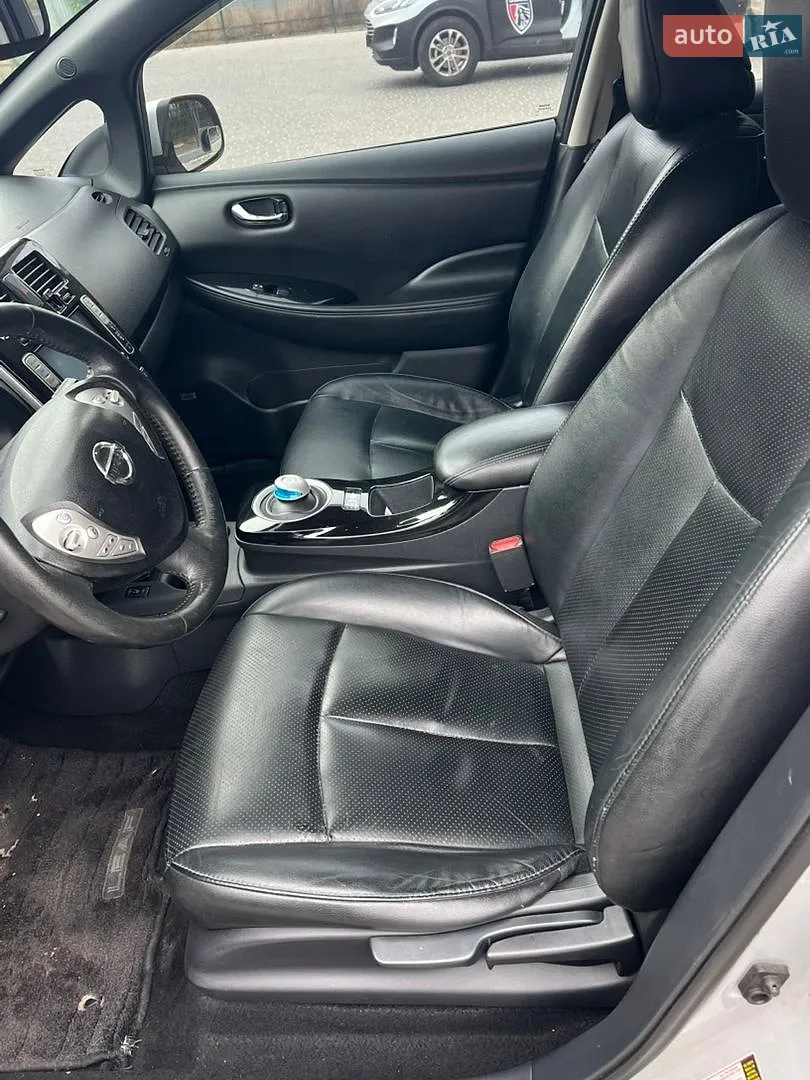 2013 Nissan Leaf - мініатюра 16