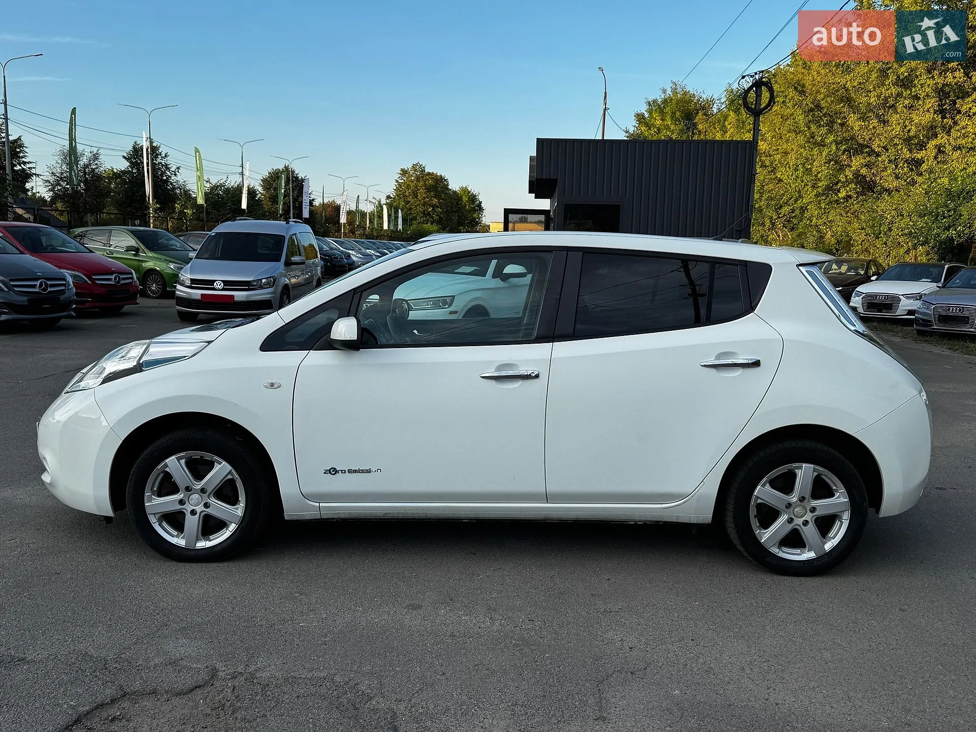 2014 Nissan Leaf - мініатюра 13