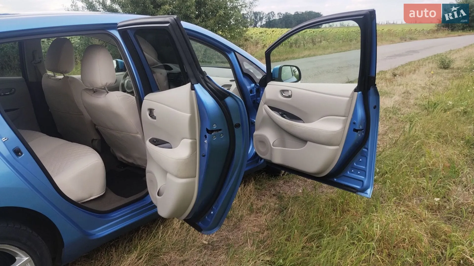 2012 Nissan Leaf - мініатюра 10