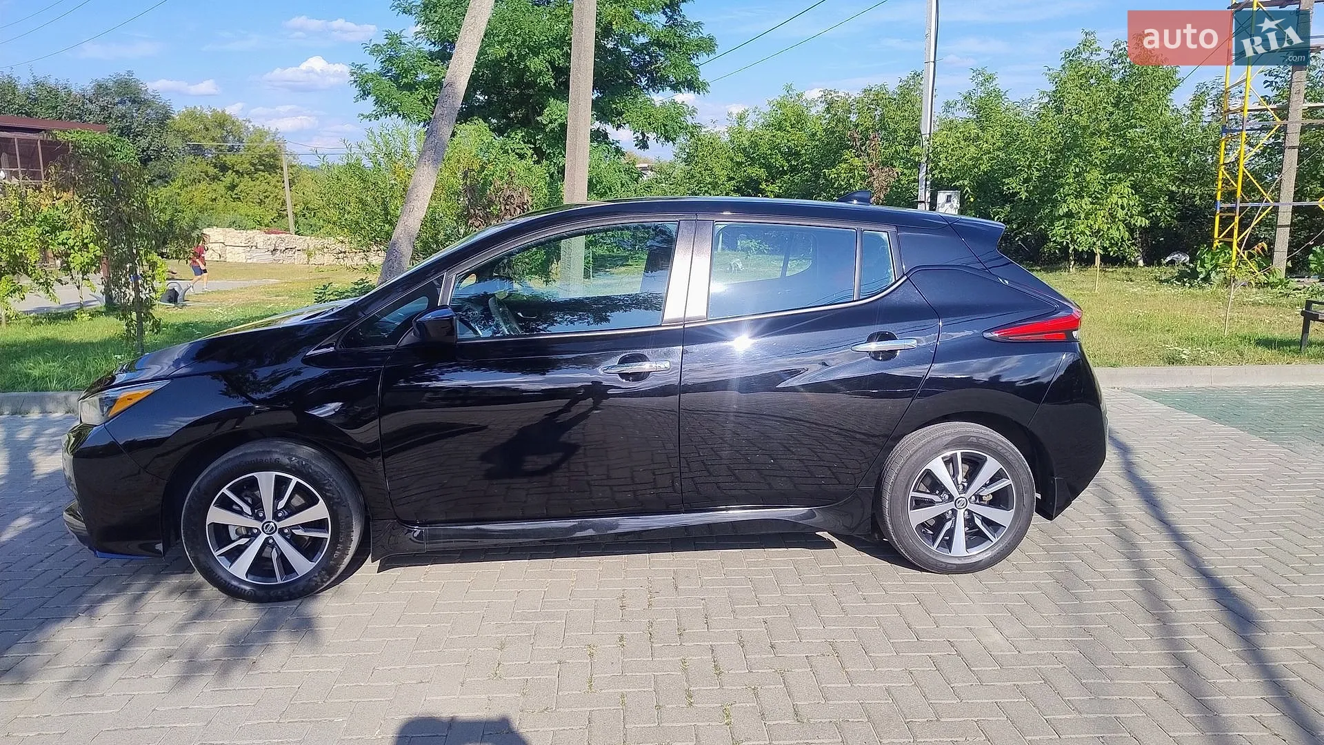2021 Nissan Leaf - мініатюра 4