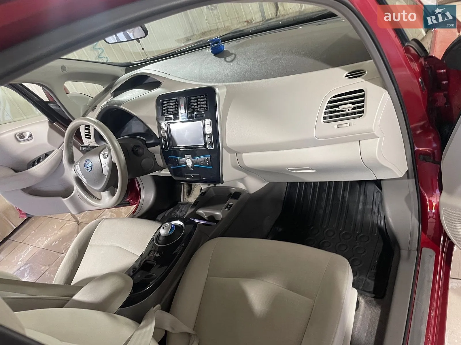 2013 Nissan Leaf - мініатюра 16