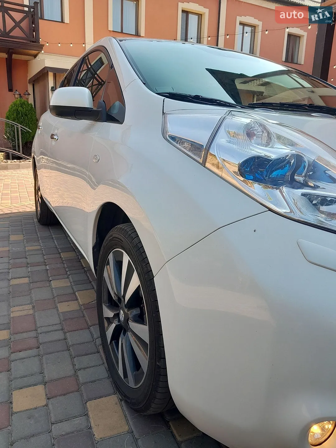 2016 Nissan Leaf - мініатюра 5