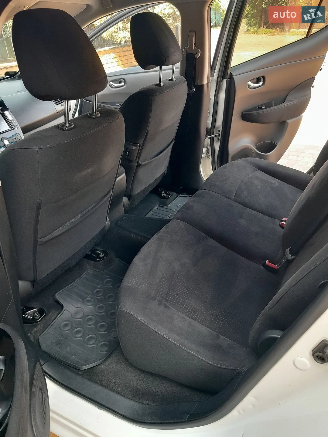 2016 Nissan Leaf - мініатюра 14
