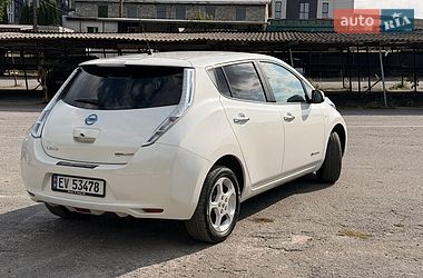 Хетчбек Nissan Leaf 2016 в Кам'янець-Подільському