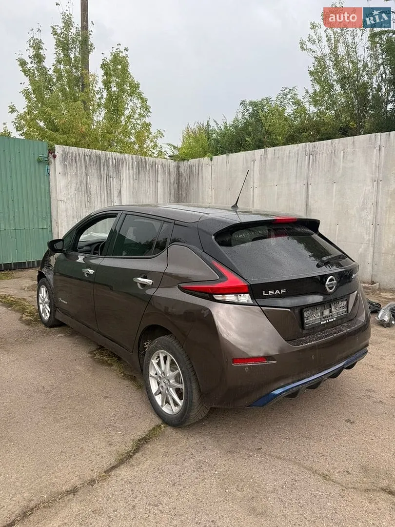 2018 Nissan Leaf - фото 1