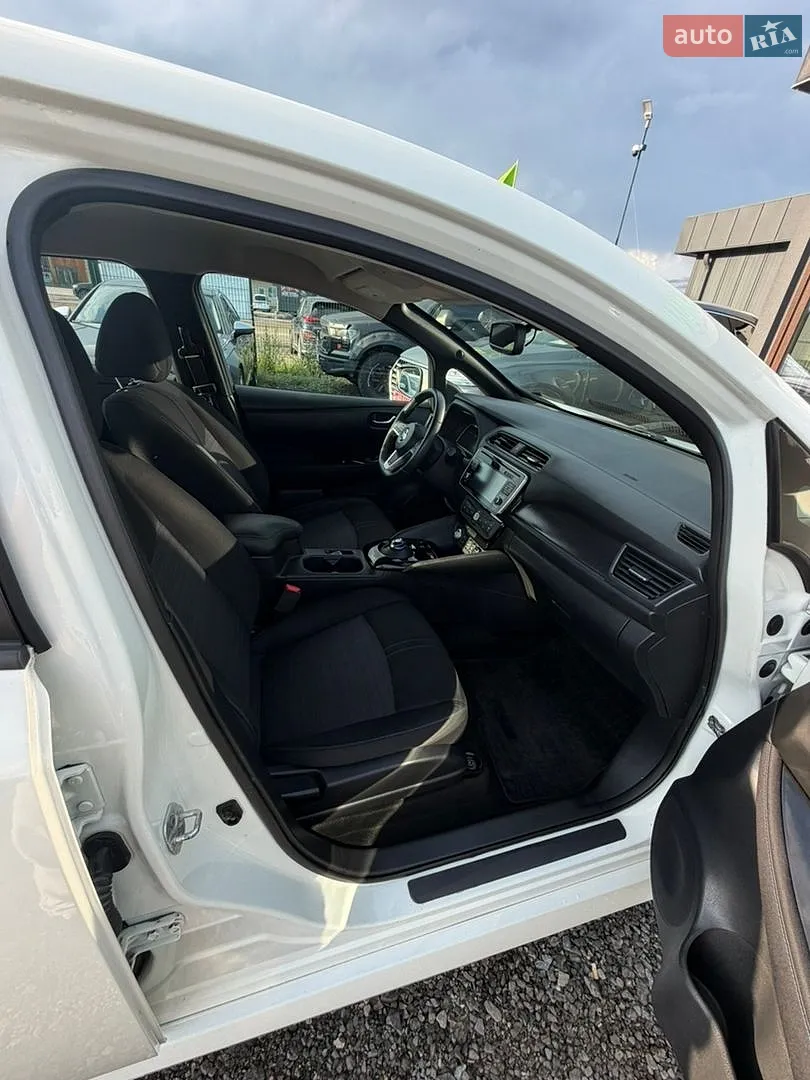 2018 Nissan Leaf - мініатюра 11