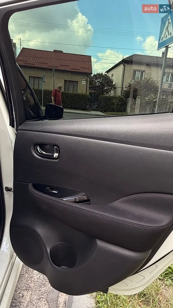 2018 Nissan Leaf - мініатюра 2