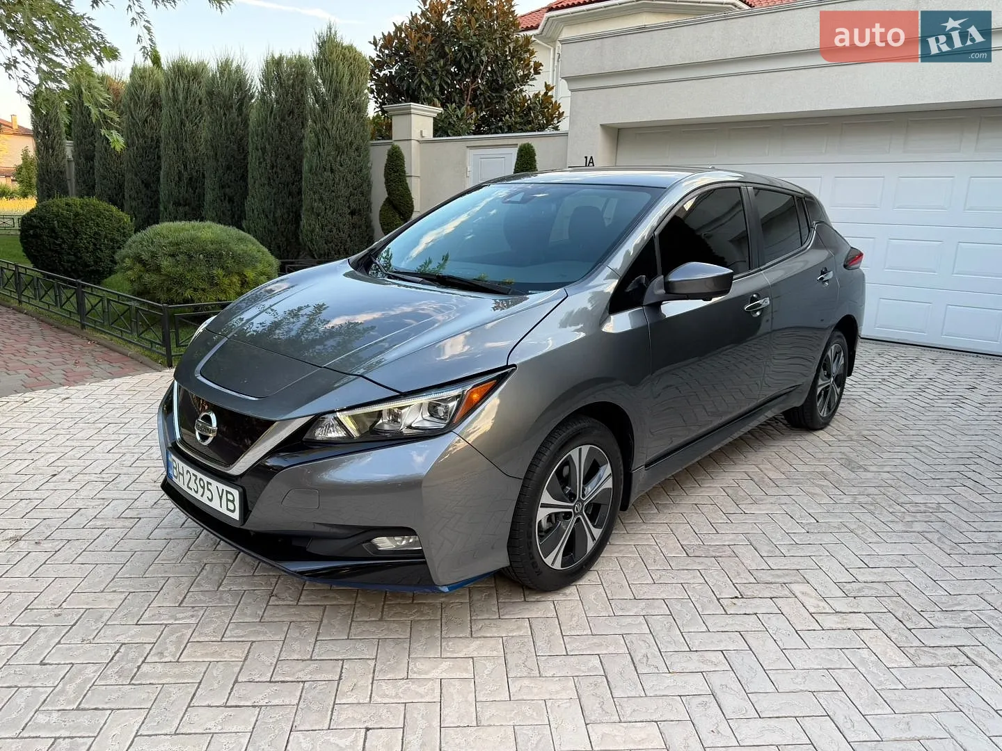 2020 Nissan Leaf - фото 1