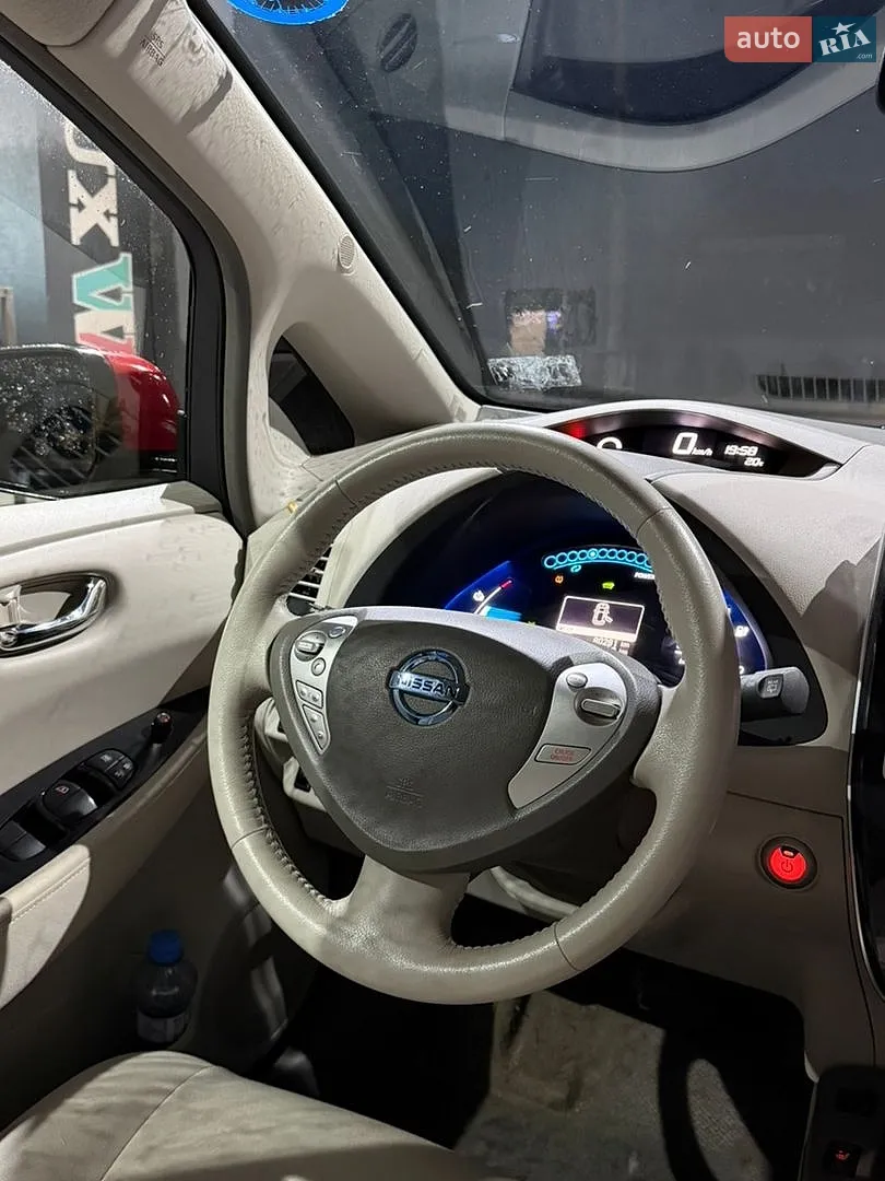 2012 Nissan Leaf - мініатюра 9