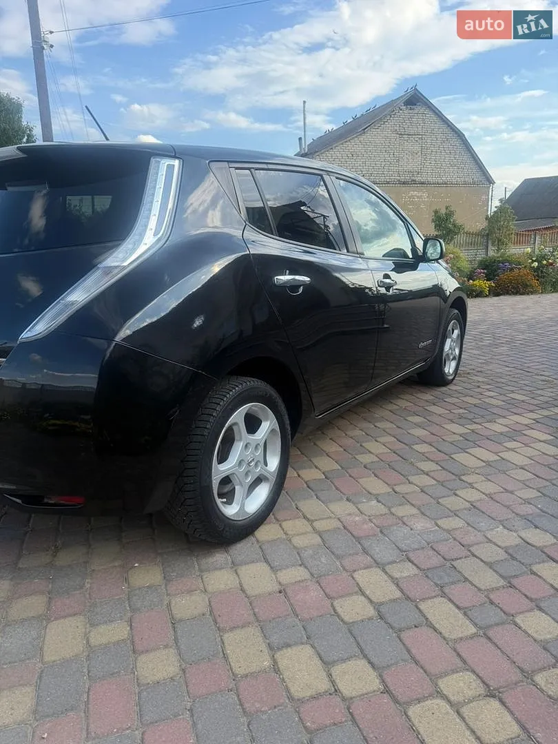 2015 Nissan Leaf - мініатюра 11