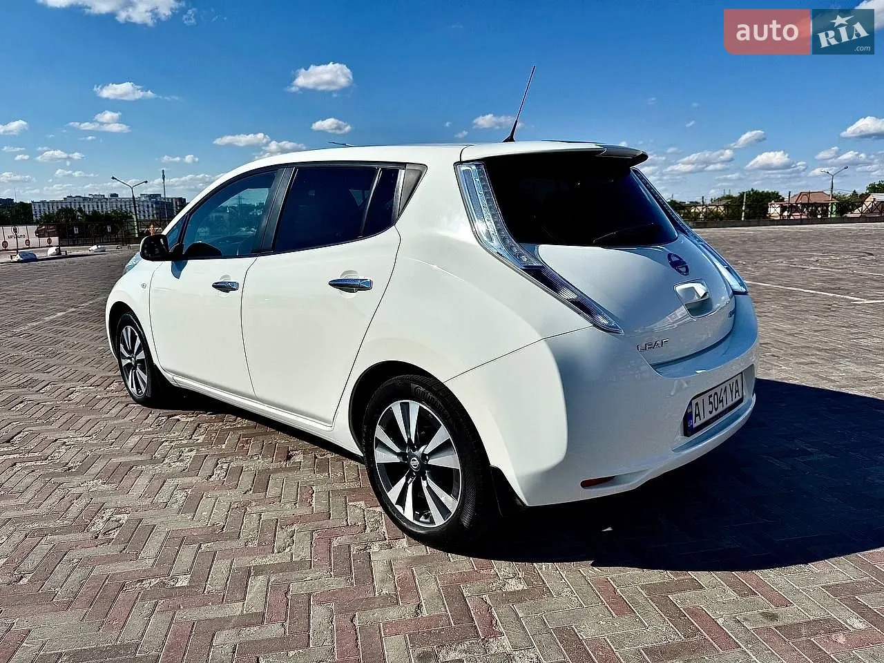 2016 Nissan Leaf - мініатюра 12